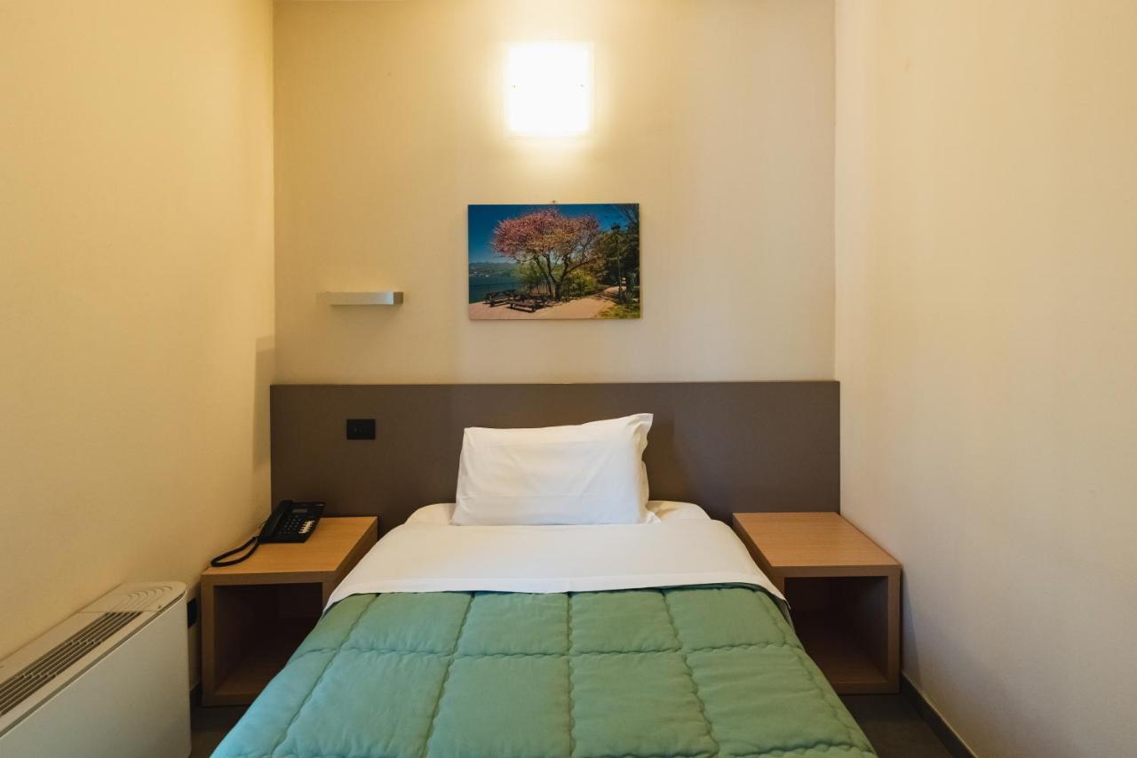 Parini Hotel Бозизио-Парини Экстерьер фото