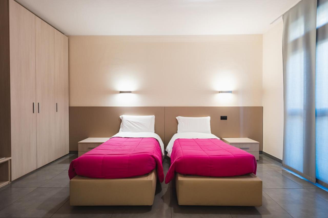 Parini Hotel Бозизио-Парини Экстерьер фото