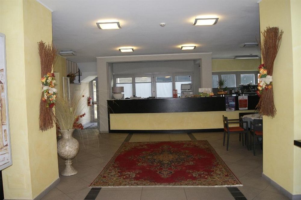 Parini Hotel Бозизио-Парини Экстерьер фото
