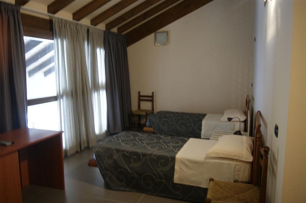 Parini Hotel Бозизио-Парини Экстерьер фото