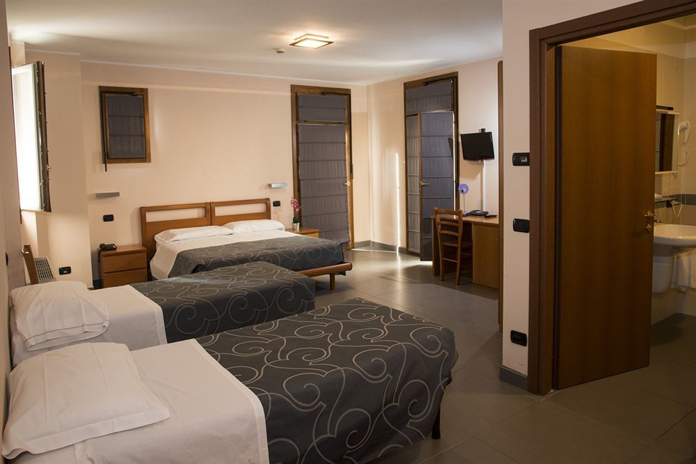 Parini Hotel Бозизио-Парини Экстерьер фото