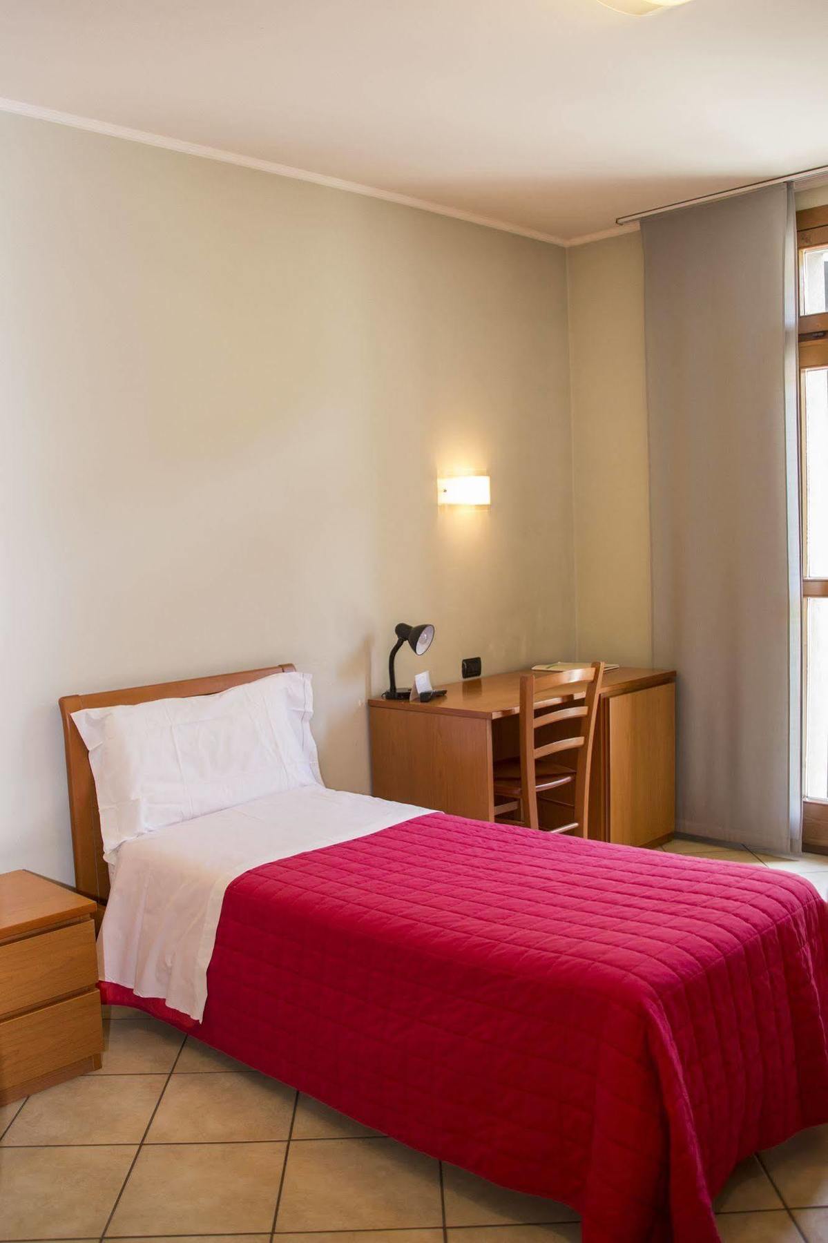 Parini Hotel Бозизио-Парини Экстерьер фото